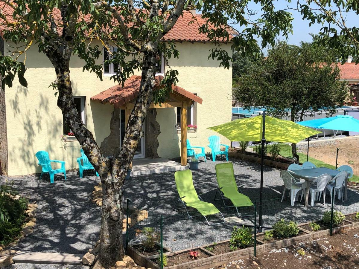 The Walnut Tree Gite Le Dorat Exterior foto
